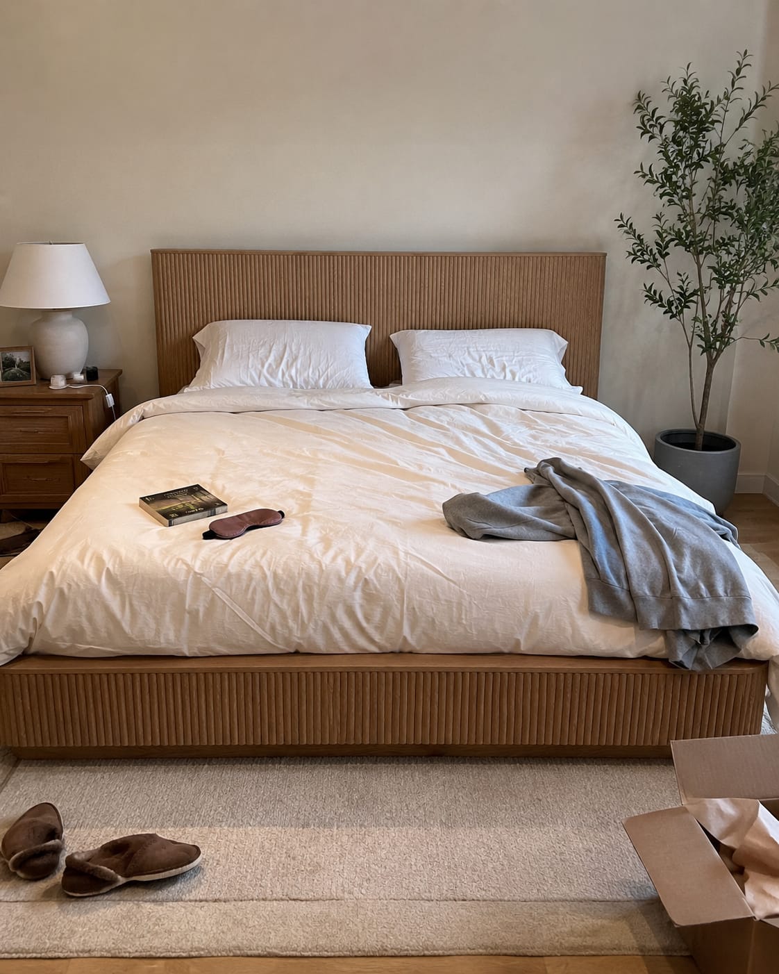 Customer photo review of Mulhollan Panel Bed
