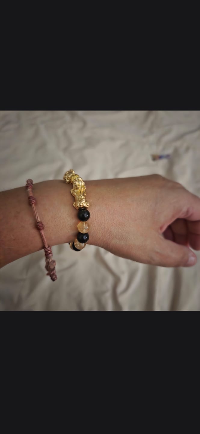 Customer photo review of Money Attracting Citrine and Black Obsidian Double Pixiu Bracelet