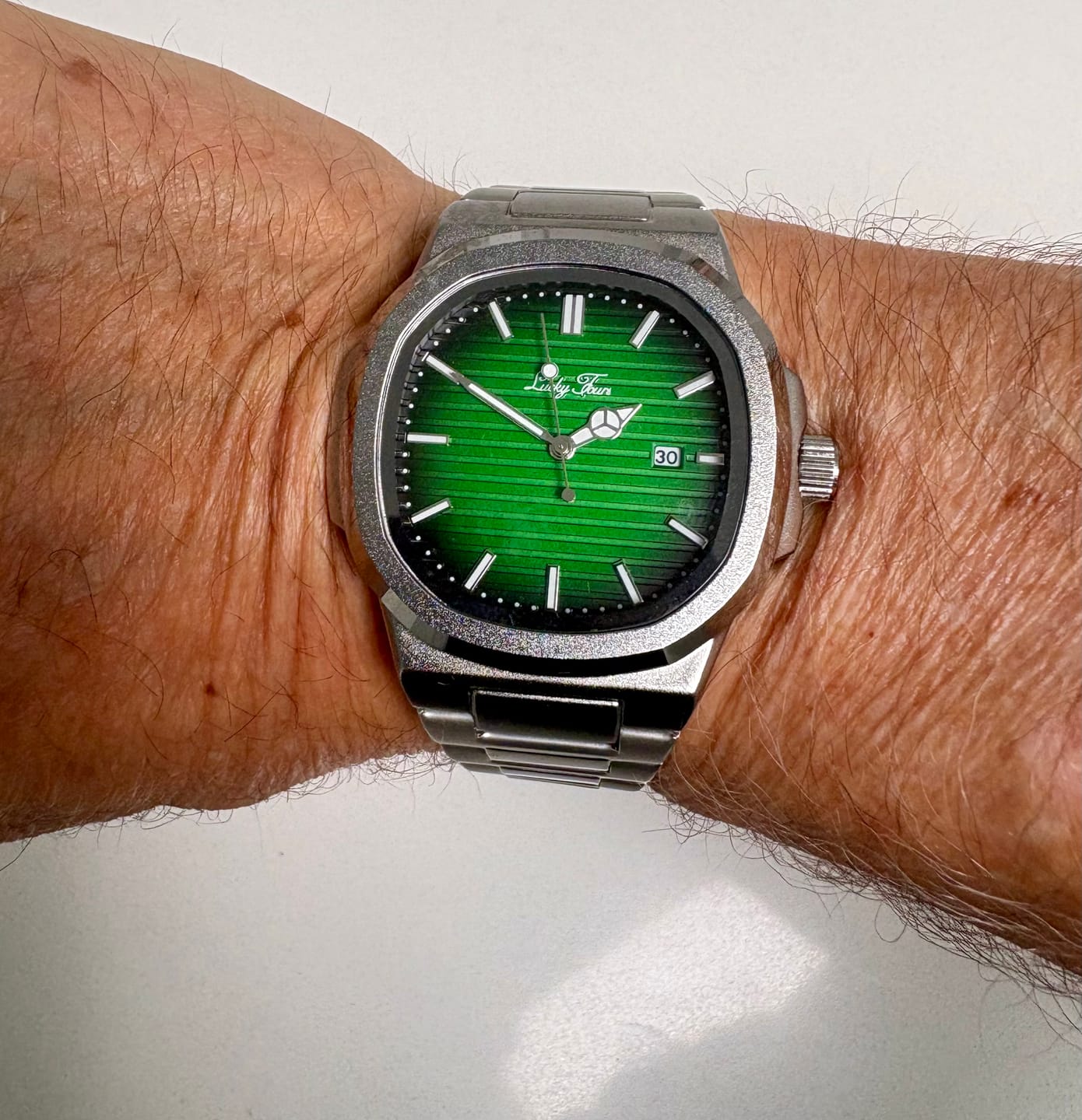 Customer photo review of Lucky Fours® Caspian