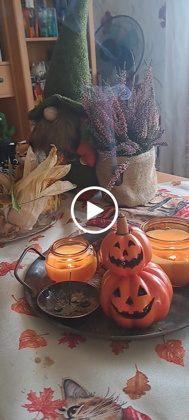 Customer video review of Kürbis Backflow Räucherkegelhalter – Spooky Halloween Deko
