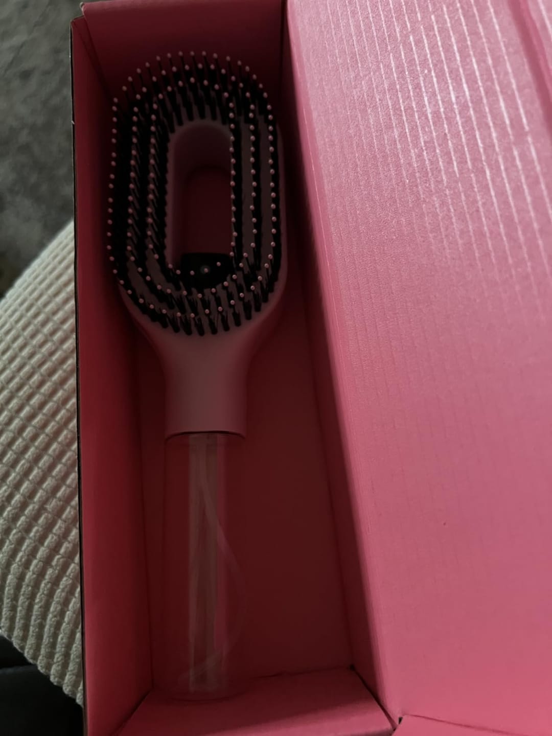 Customer photo review of Scalvée™ Anti-Frizz Hair Brush