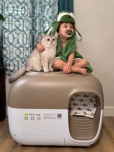Customer photo review of Self-Cleaning Litter Box