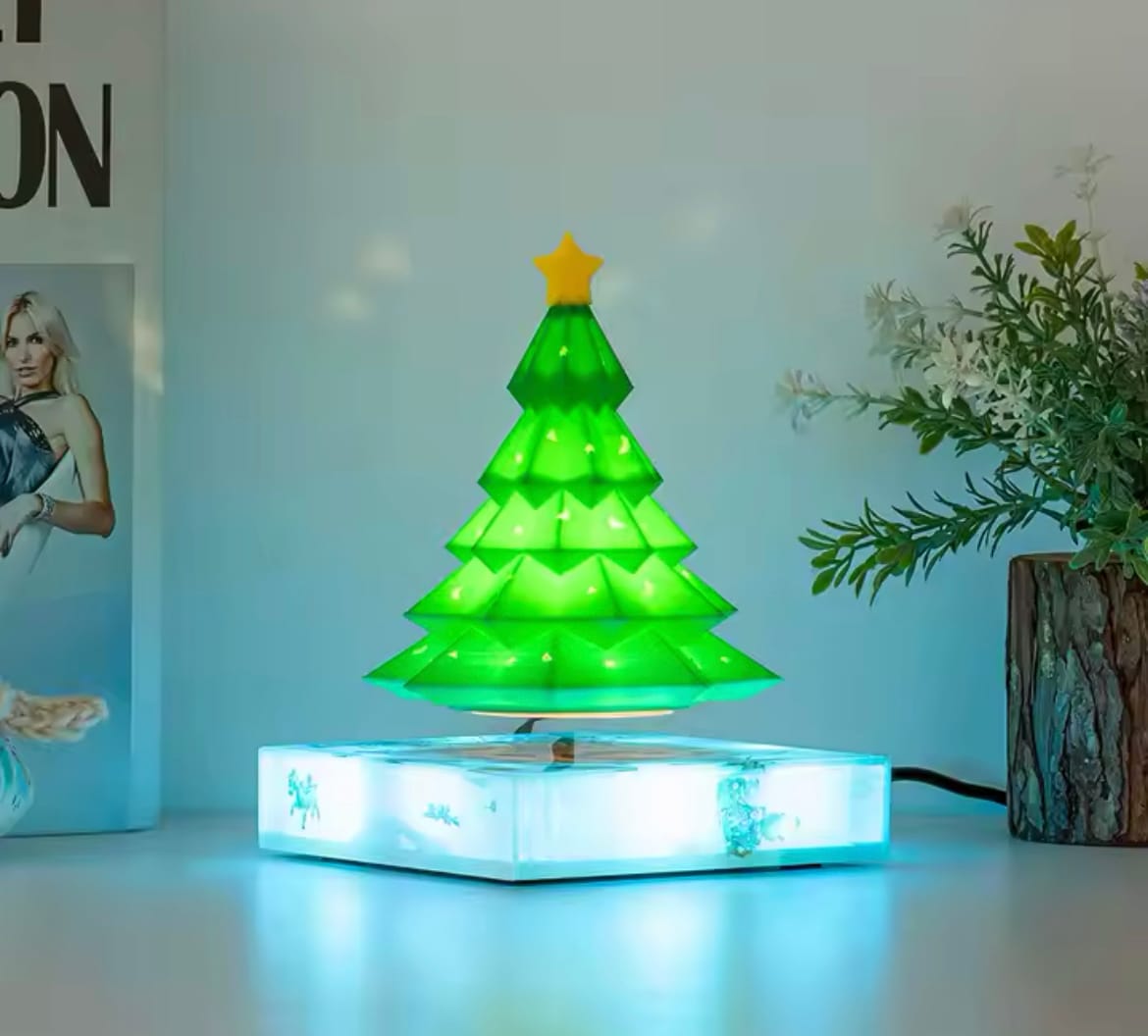 Customer photo review of Levitating Christmas Tree