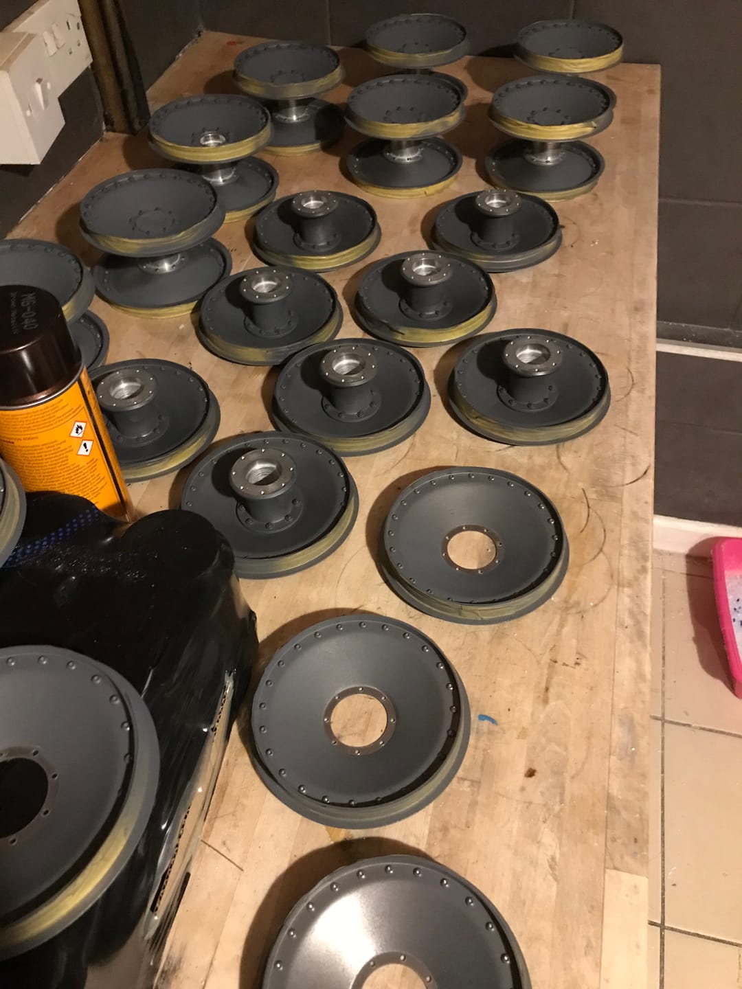 Customer photo review of Kings Army Spray Paint & Grey Primer Set | Original Colours