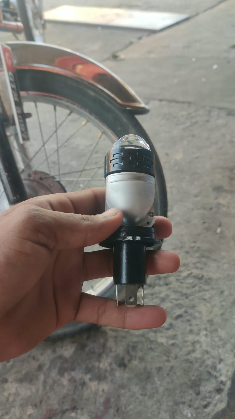 Customer photo review of 1pc Super Beam H4 Mini Projector Lens Bulb Bikes