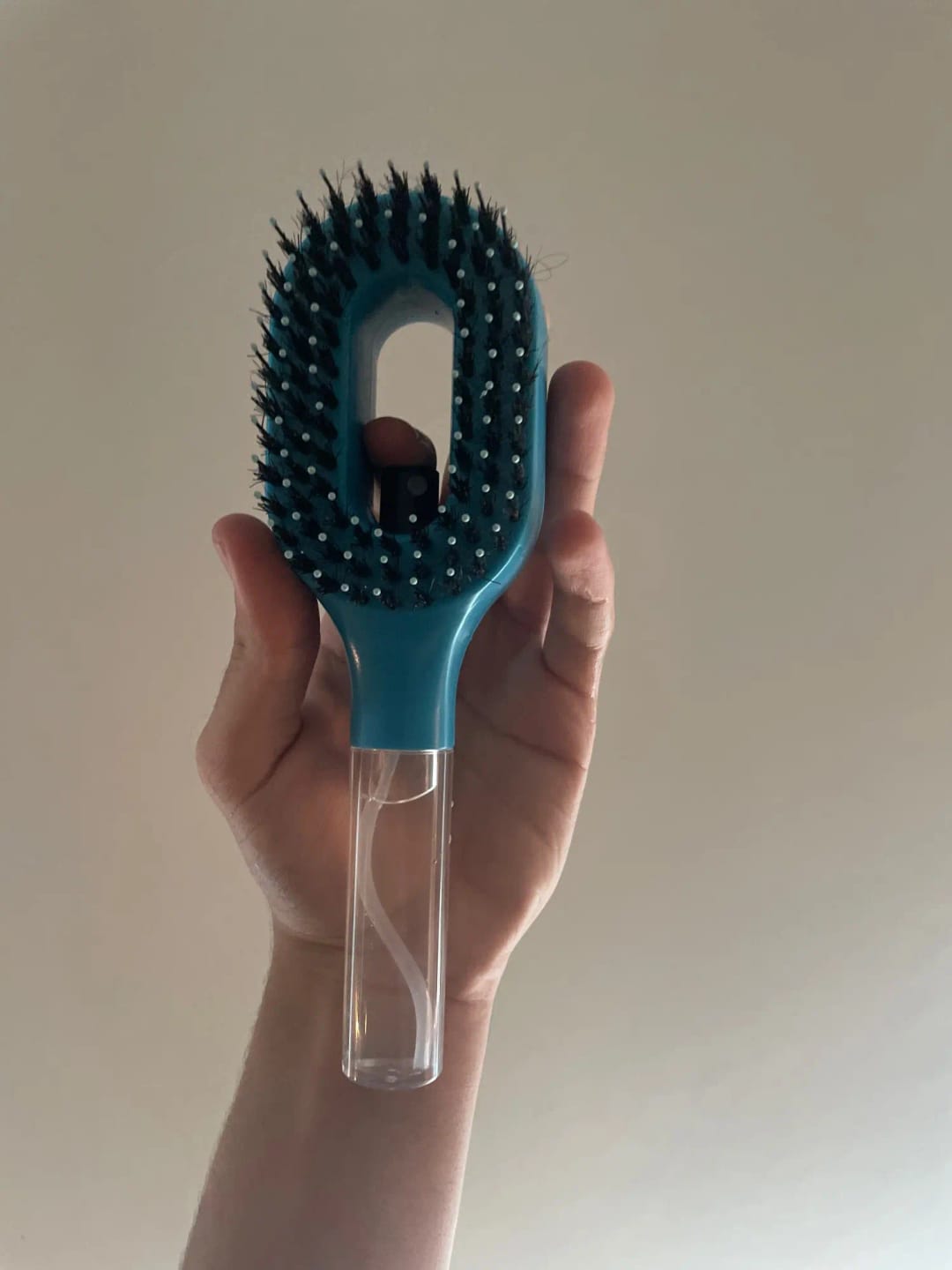 Customer photo review of Scalvée™ Anti-Frizz Hair Brush