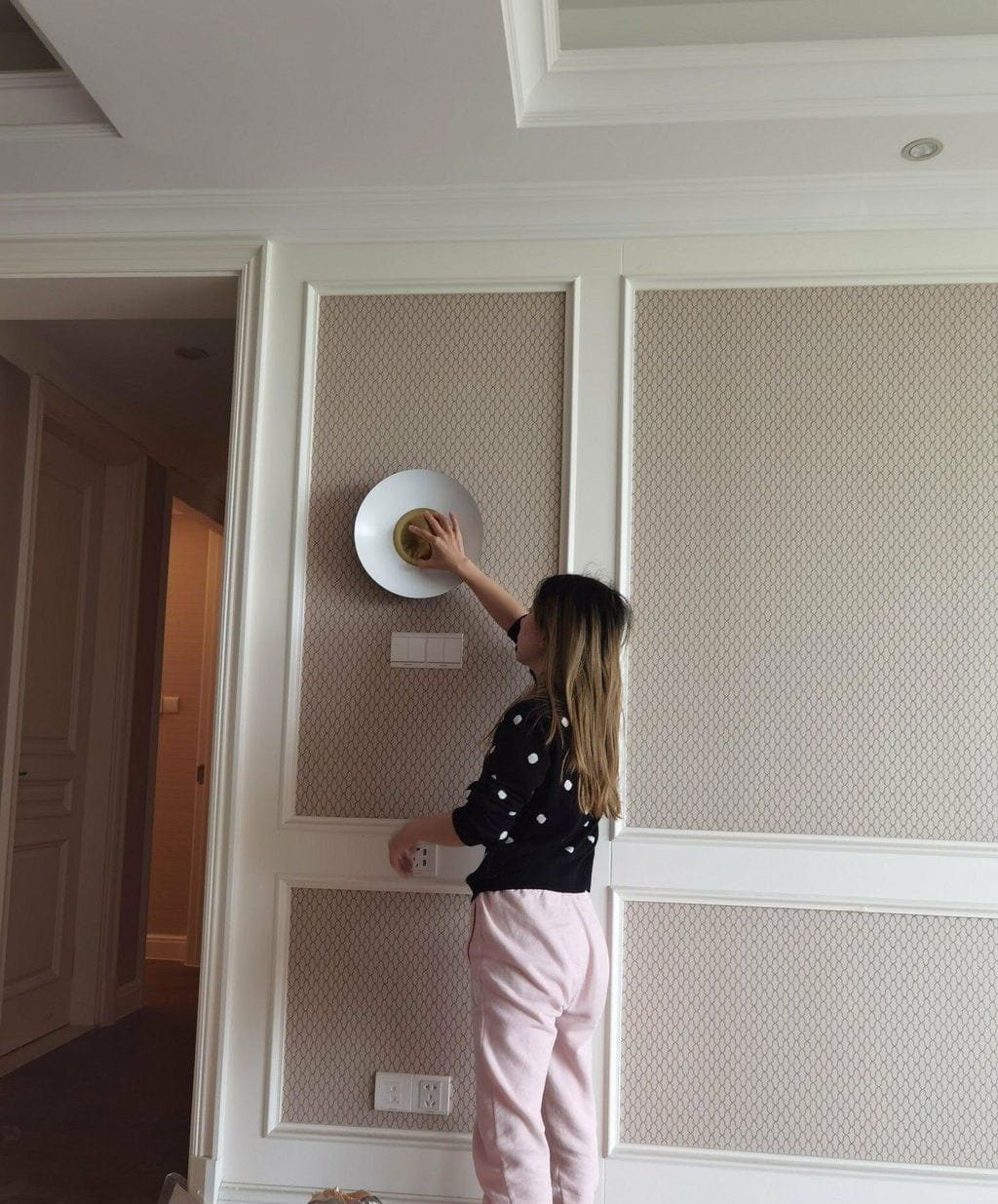 Customer photo review of Reflective Disc Wall Light, Copper or Chrome, 30 to 60 cm