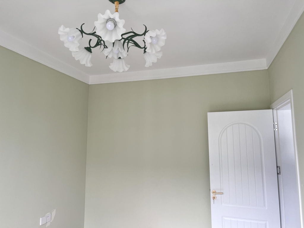 Customer photo review of Green Metal Bouquet Chandelier, White Shades, 32 cm Height