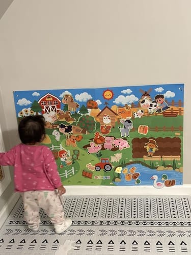 Customer photo review of Quadro Interativo Littlestorieskids: Promove o jogo independente desde a primeira utilização.