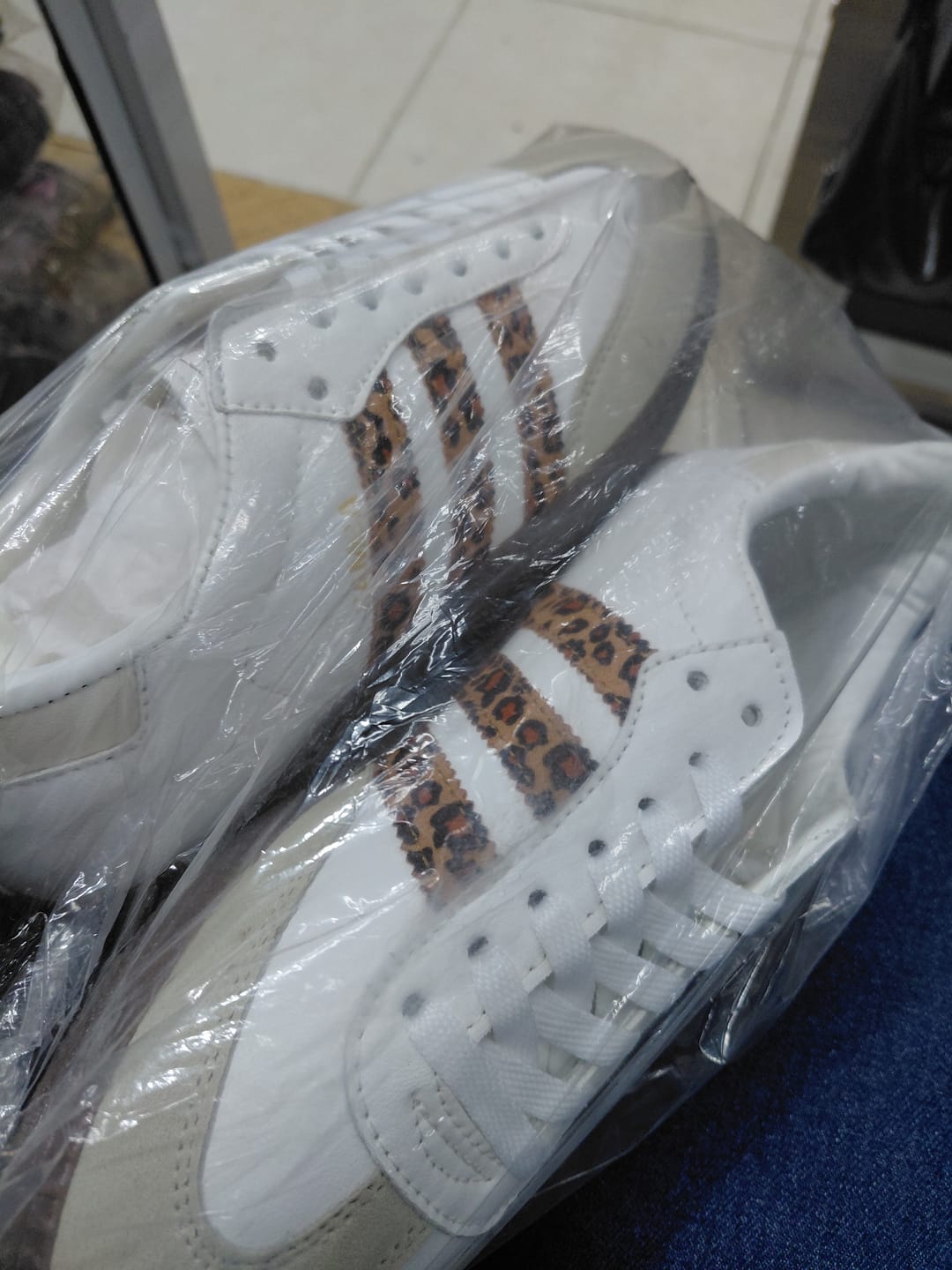 Customer photo review of ADIDAS SAMBA OG