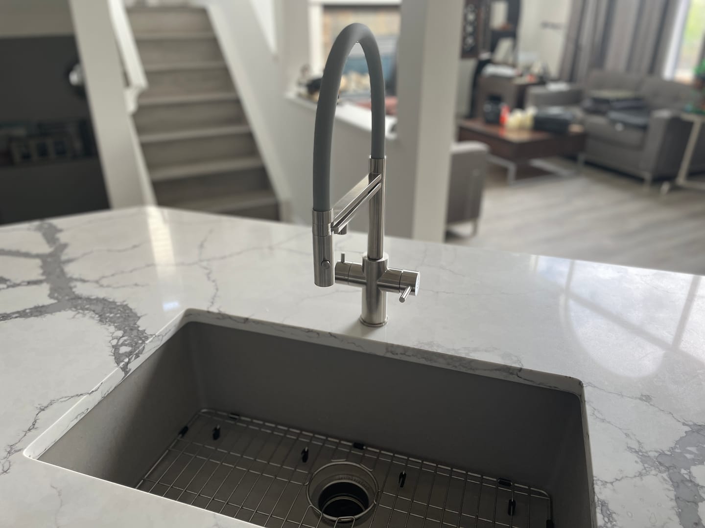 Customer photo review of 5 Way Kitchen Filter Tap in Solid STAINLESS STEEL, with 360° swivel spout and 2-jets removable Spray, Brushed / Gray