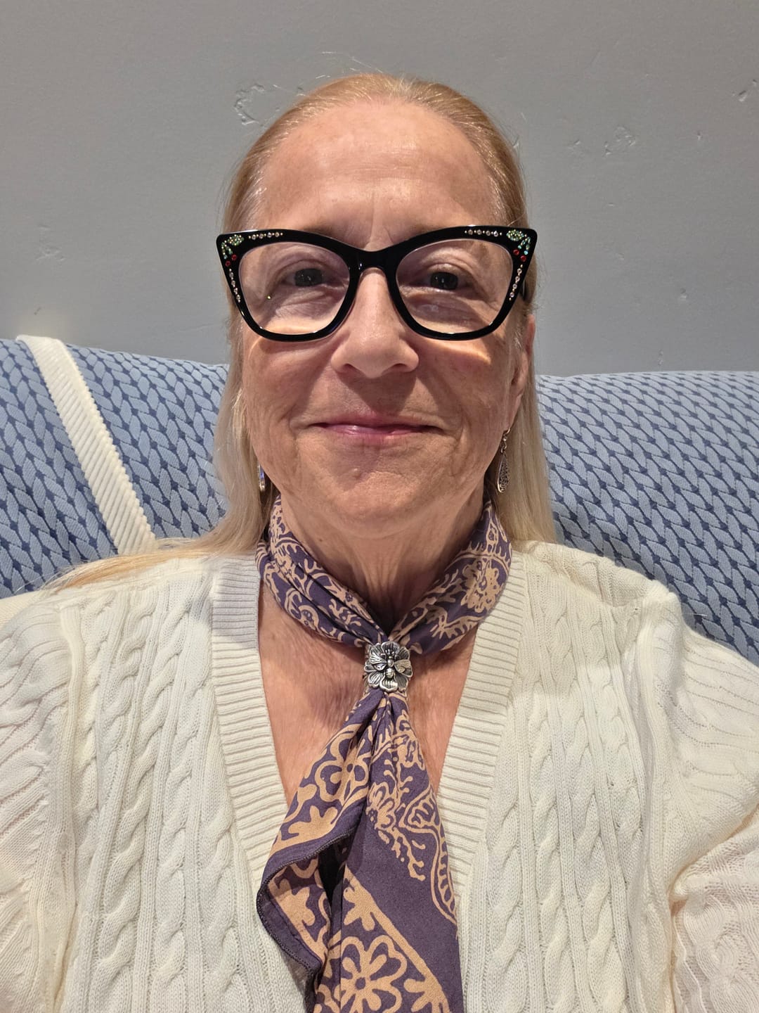 Customer photo review of Bee Bandana Ring