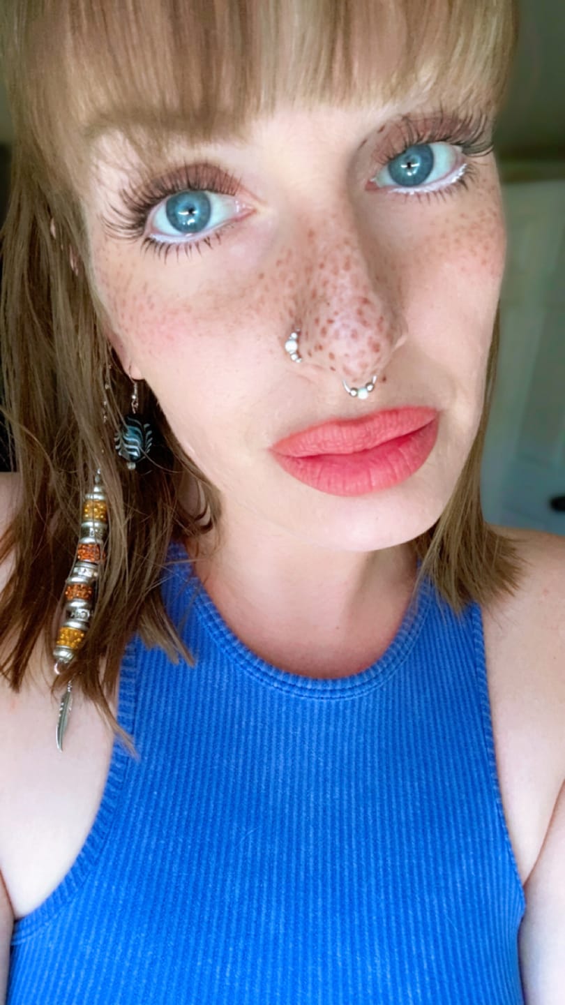 Customer photo review of IVY Lash Clusters