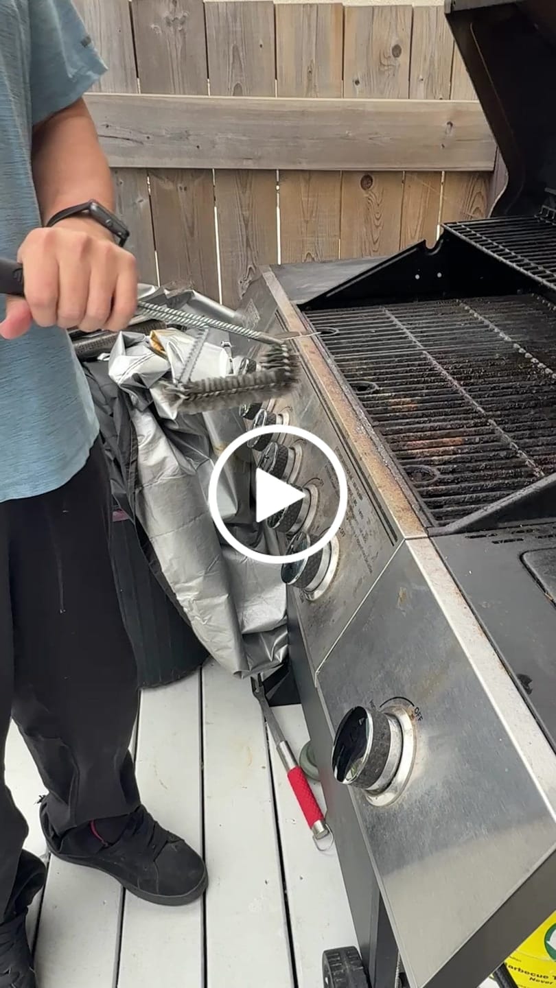 Customer video review of Brander The Threesome Grill Brush