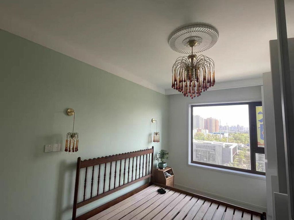 Customer photo review of Crystal Waterfall Chandelier, Gold-Finish Brass, 50 cm