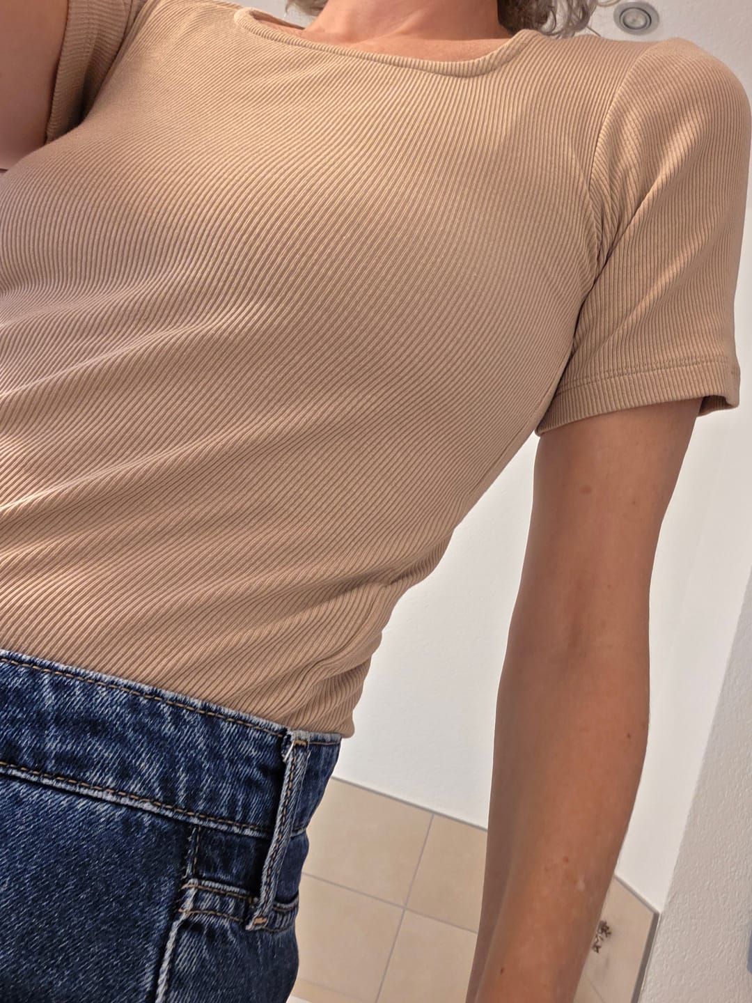 Customer photo review of T-Shirt Rib U Ausschnitt