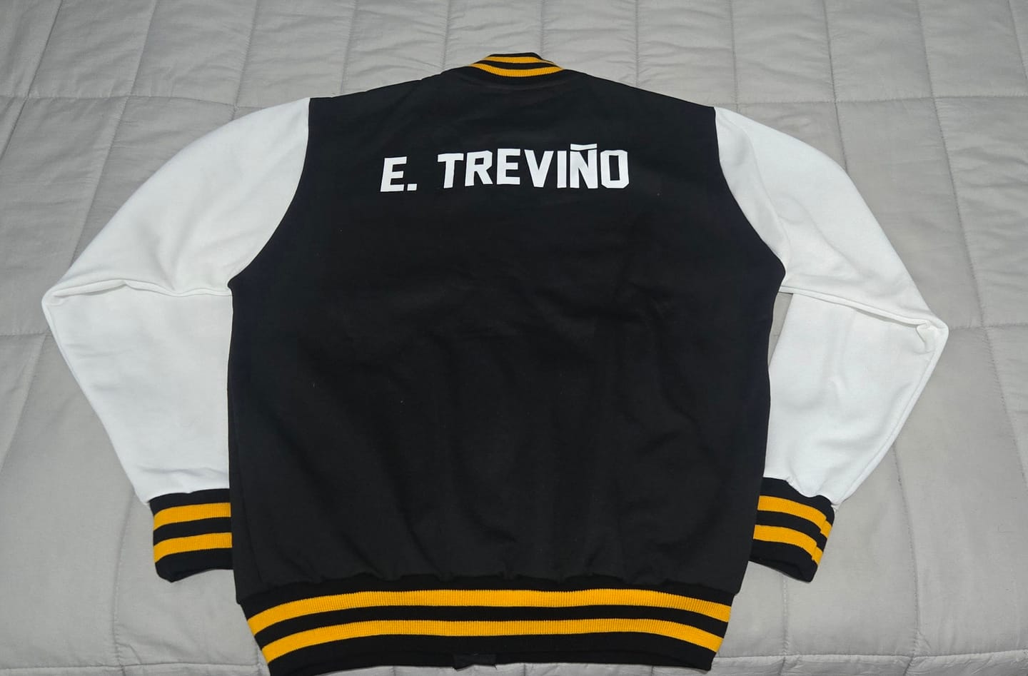 Customer photo review of Chamarra Universitaria NFL Steelers AFC