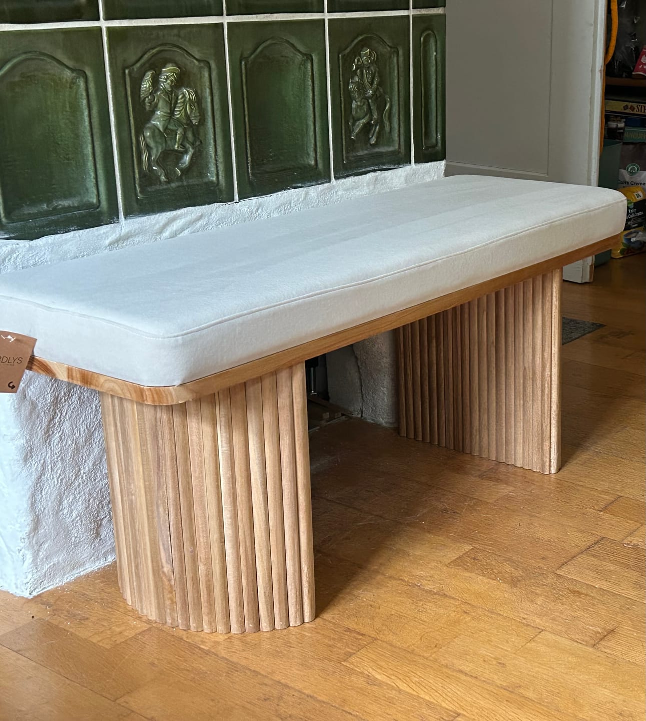 Customer photo review of PIREUS - Banc en bois massif et velours beige