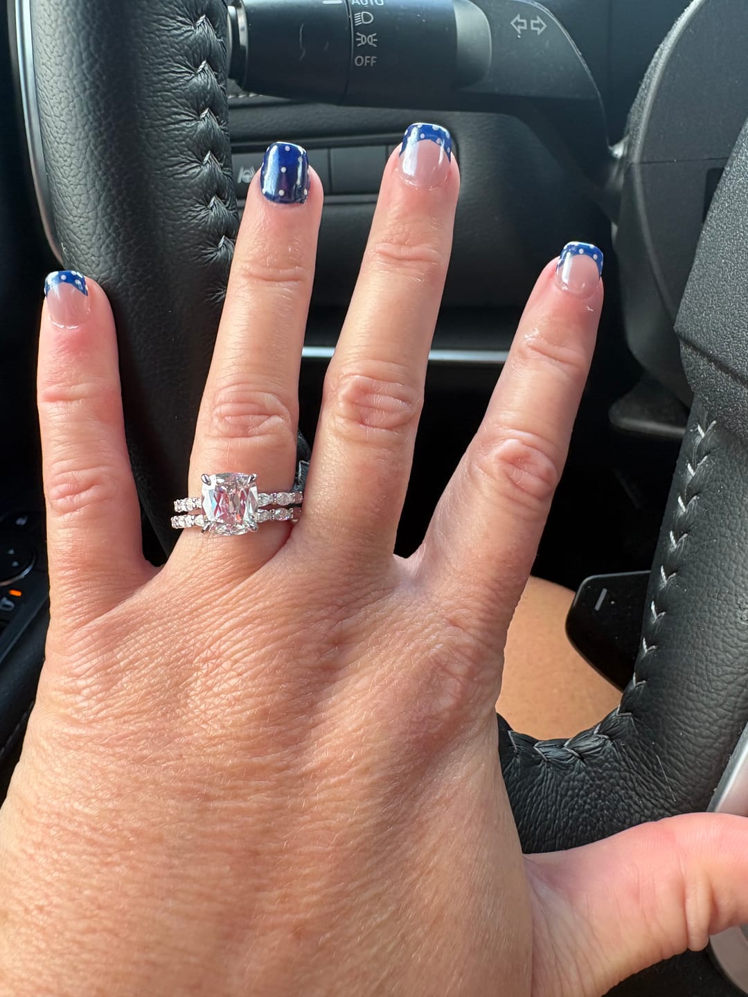 Customer photo review of Doveggs 1ct-5ct Empress cut moissanite loose stone