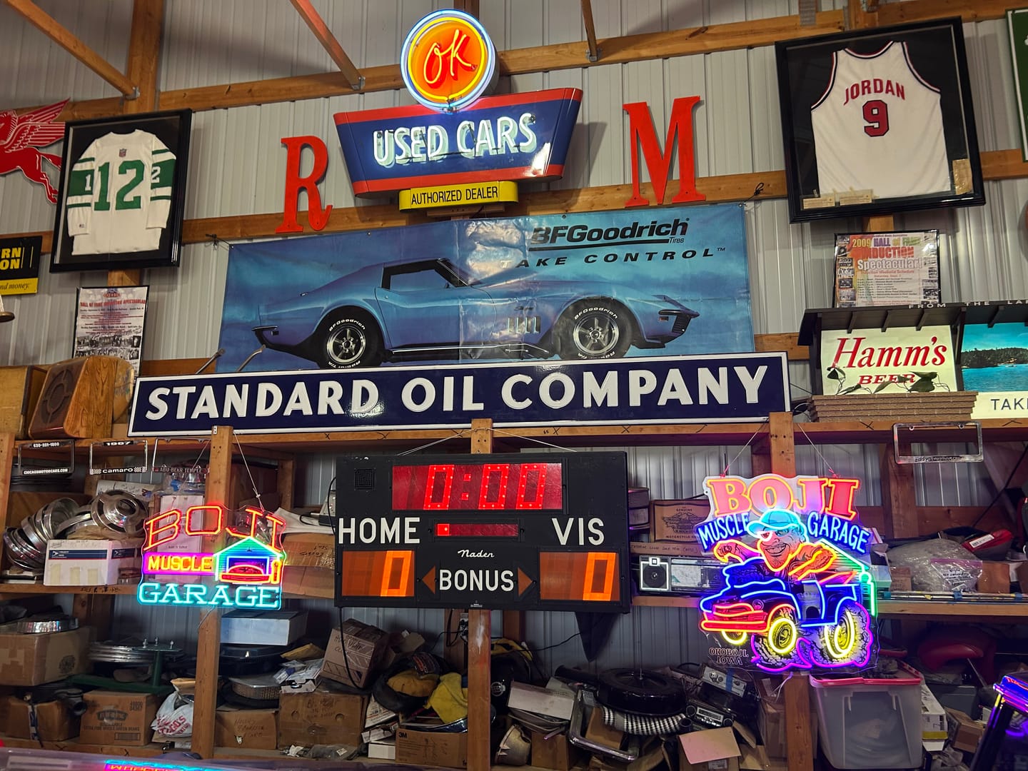 Customer photo review of BOJI GARAGE | LED NEON SIGN
