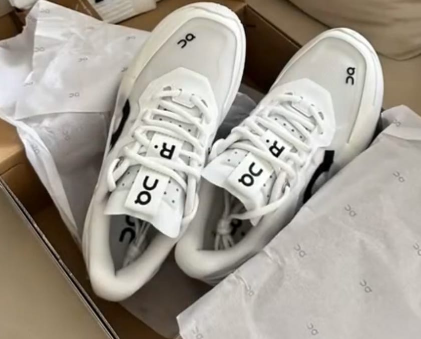 Customer photo review of Roger Pro 2 All White - RPW