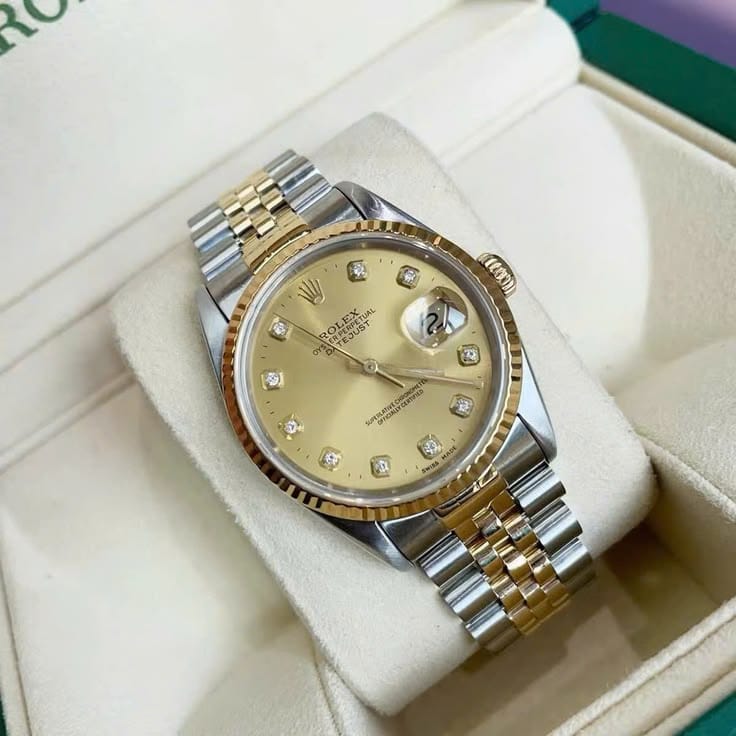 Customer photo review of Datejust 126333 Gold Dial Stainless Steel Automatic Men's Watch