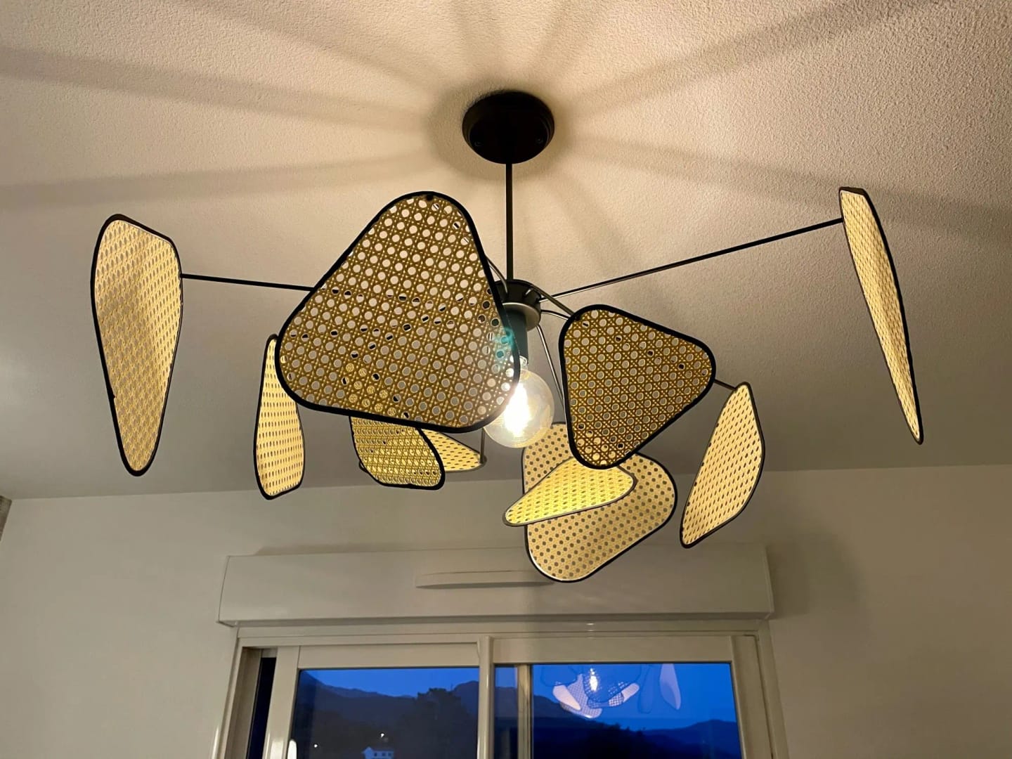 Customer photo review of Rattan Pendant Light, Black Metal Frame, Ten Curtains, 60-100 cm Wide