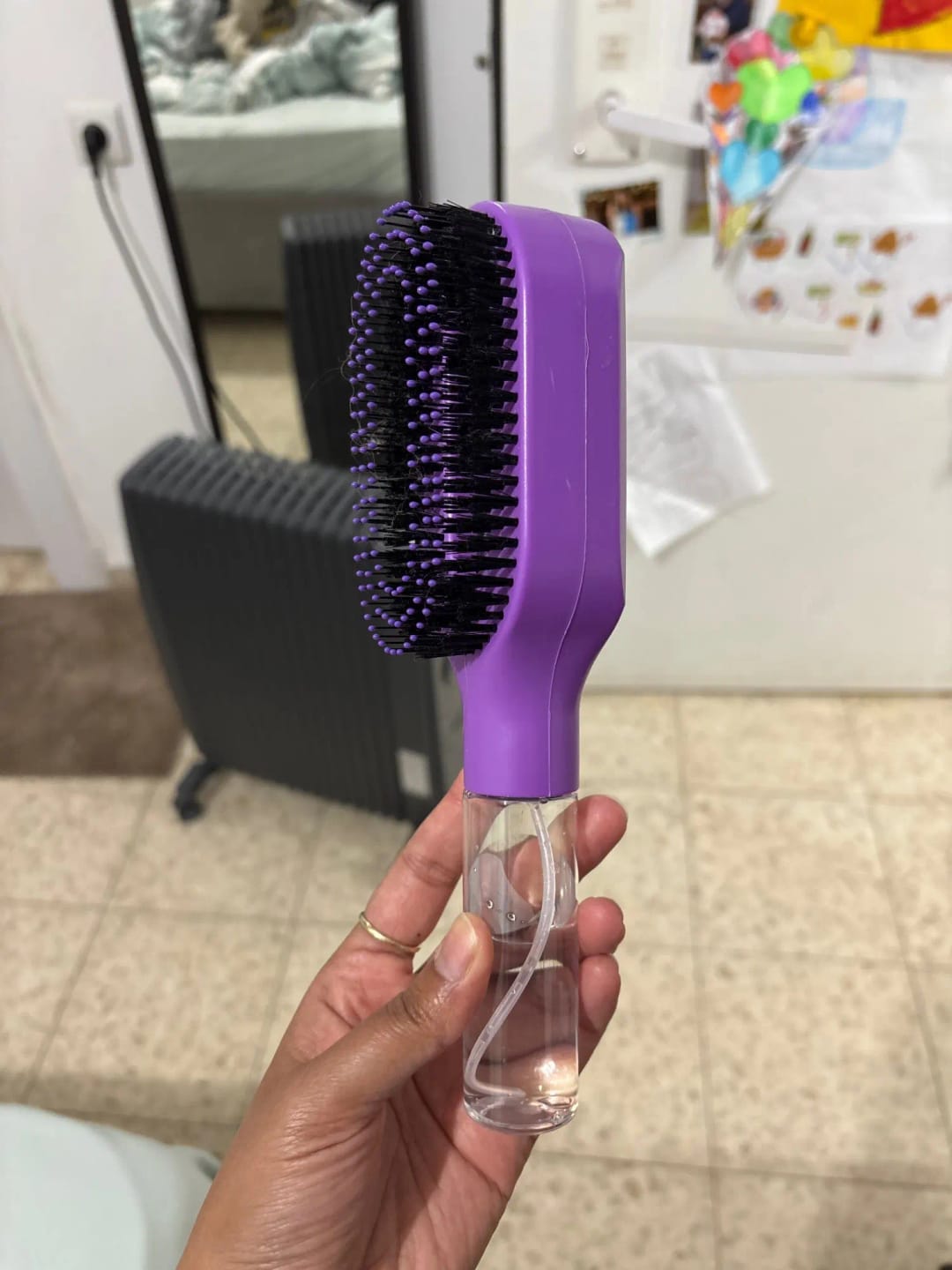 Customer photo review of Scalvée™ Anti-Frizz Hair Brush