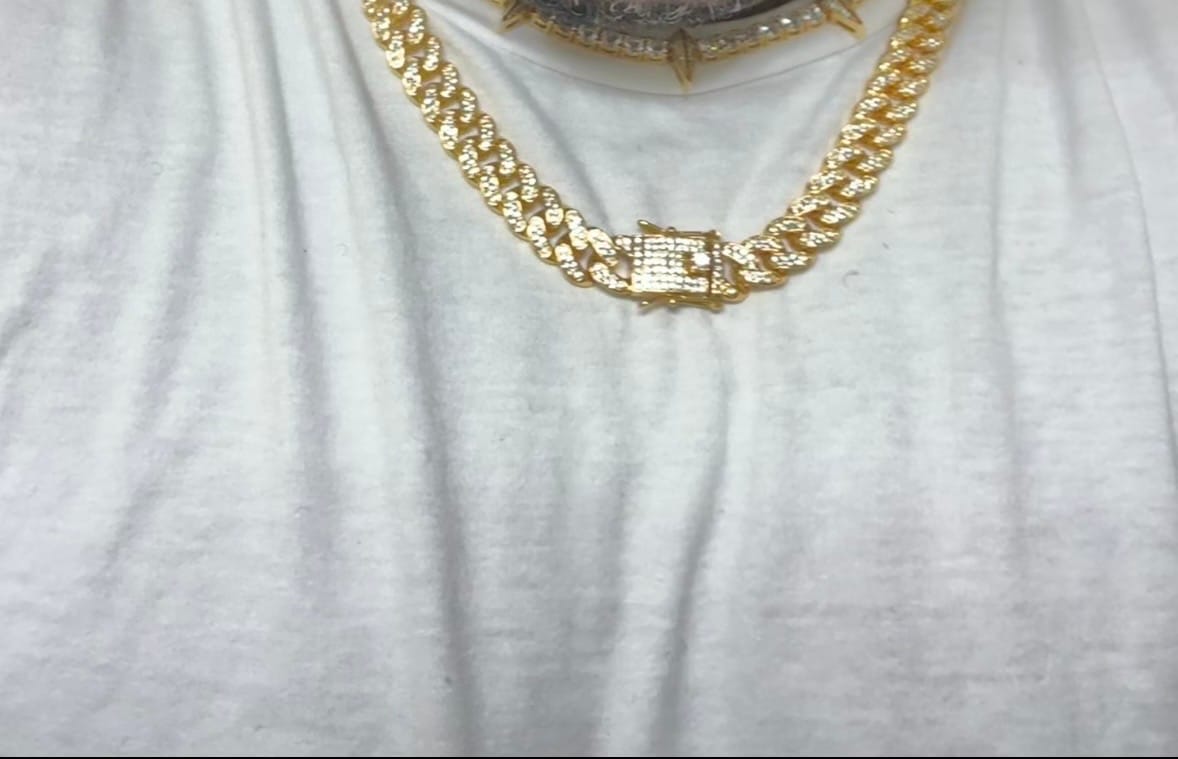 Customer photo review of 13mm Moissanite Cuban Chain - 18k Gold - D COLOR - VVS1