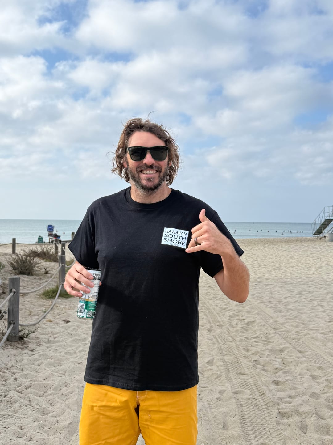 Customer photo review of HawaiianSouthShore T-Shirt SURFPOINT Made in Hawaii S-2XL Black