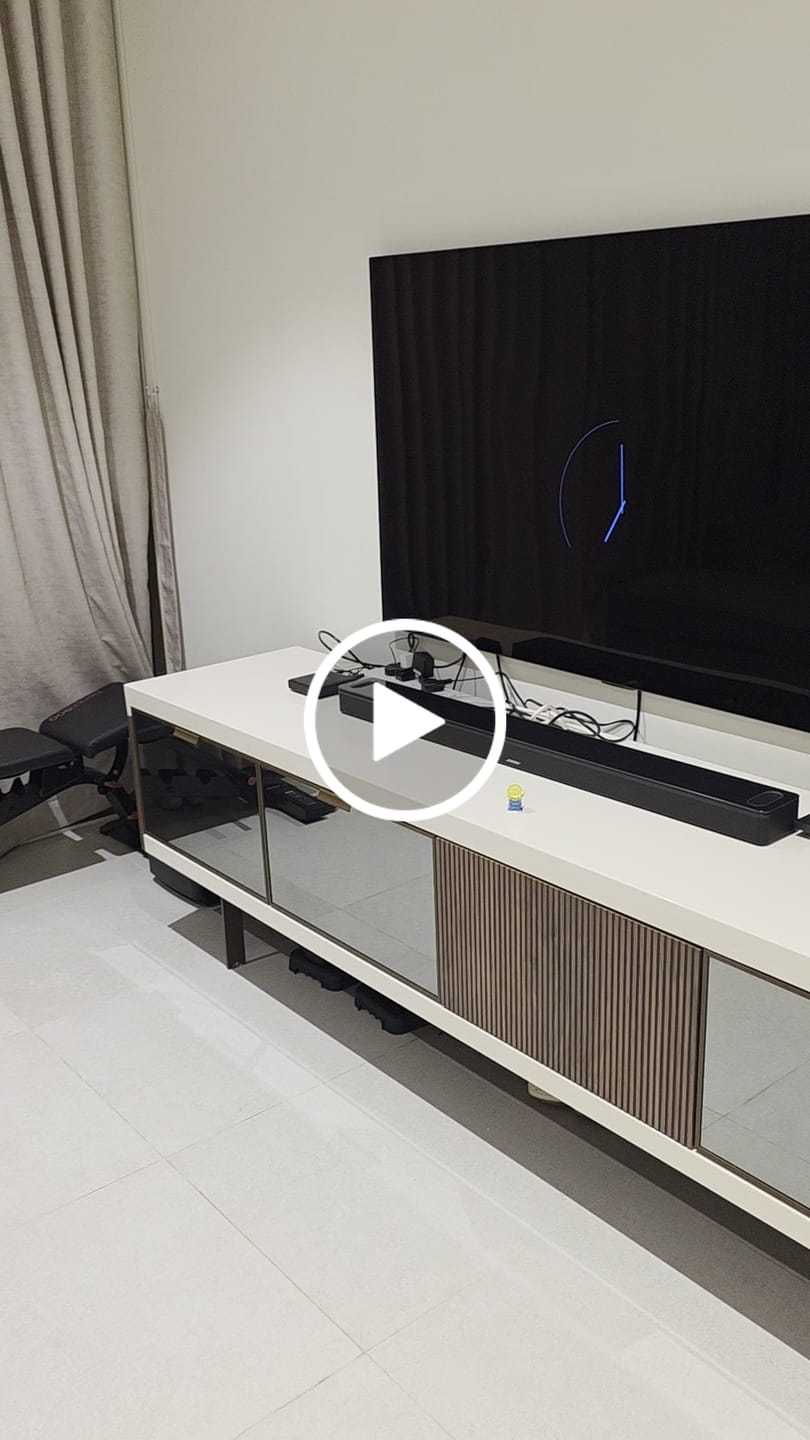 Customer video review of Valentina Tv Unit Valent-Tvu
