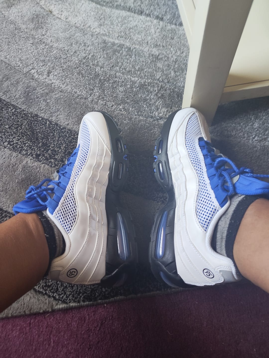 Customer photo review of Nike Air Max 95 'Total 90 White Racer Blue'