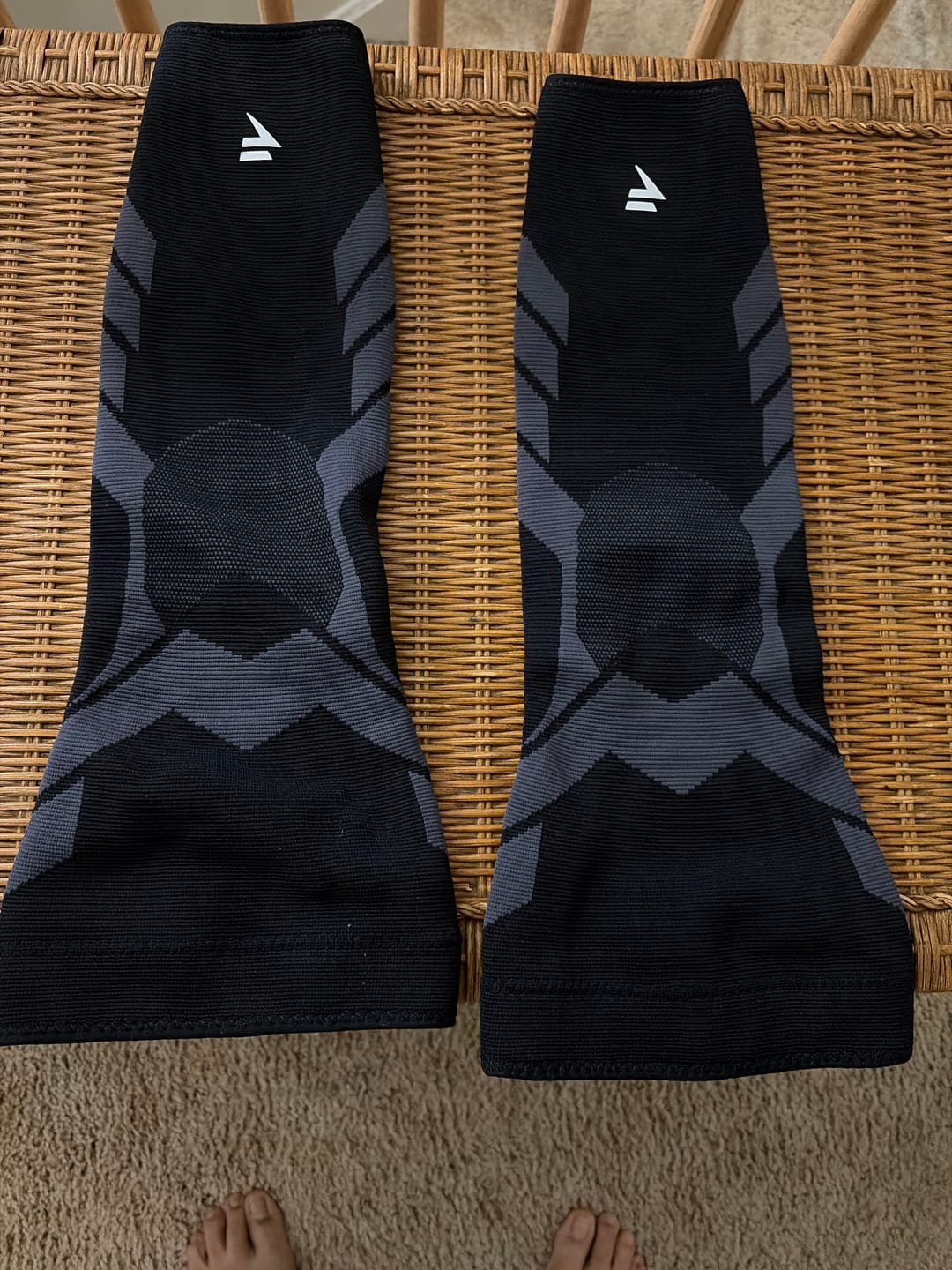 Customer photo review of Compression Sleeves V2 for Knees and Legs