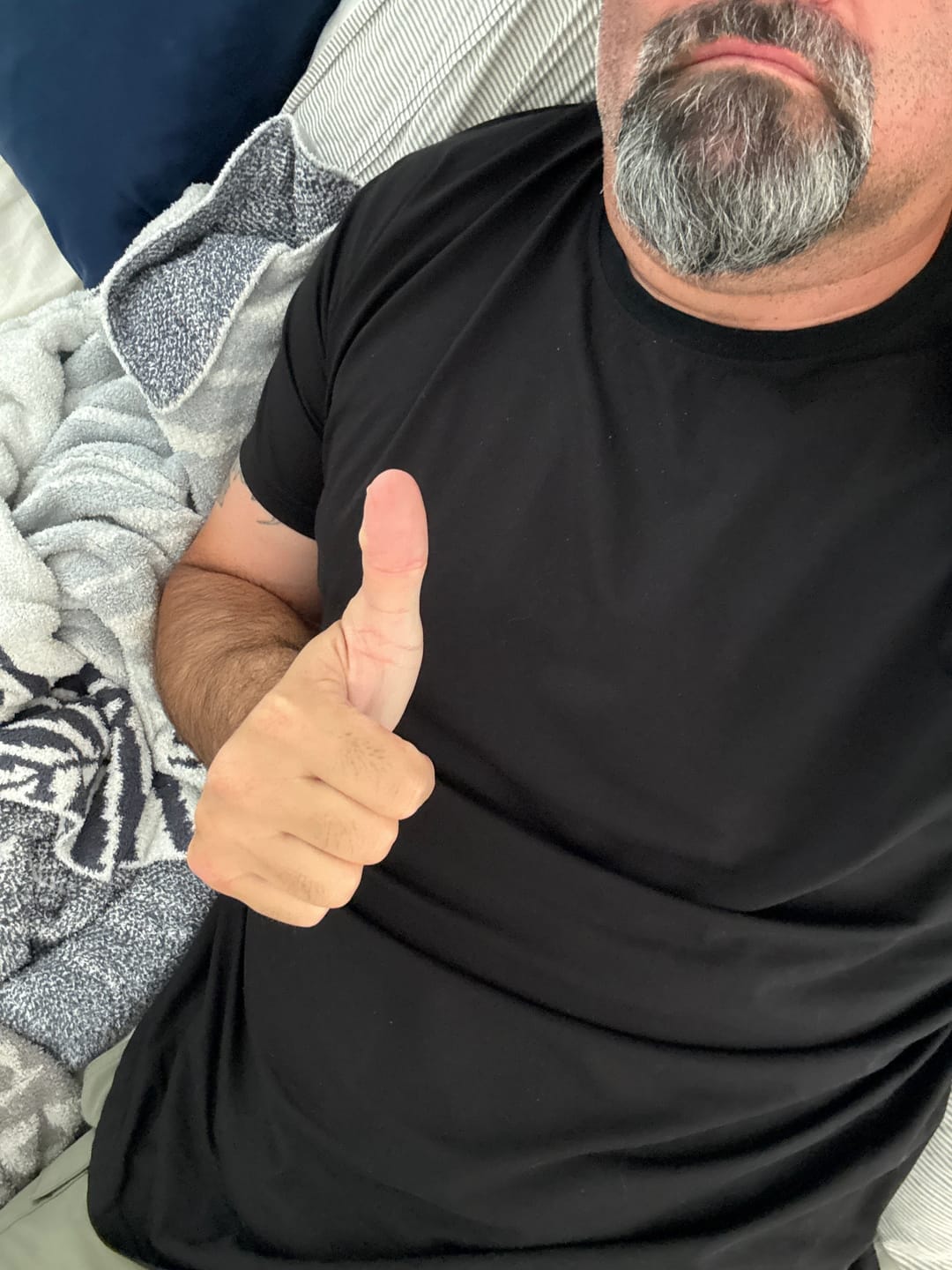 Customer photo review of 021 ESSENTIAL DROP-CUT T-SHIRT