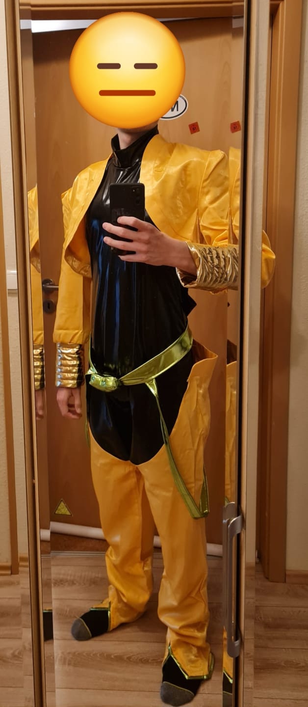Customer photo review of Dio Brando Kostüm JoJo's Bizarre Dio Brando Cosplay Outfits