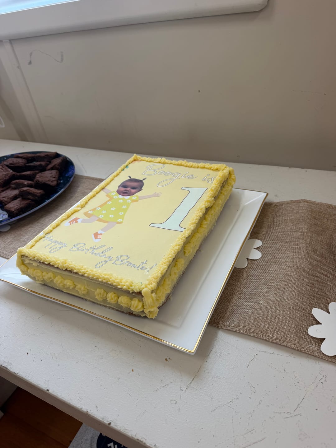 Customer photo review of A3 Rectangle Custom Edible Icing Image