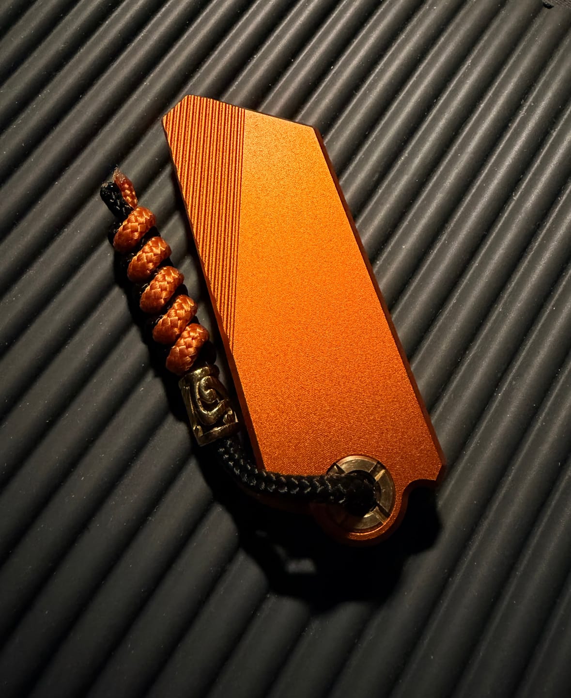 Customer photo review of Aluminum G9 Utility Knife with Free TPU Case