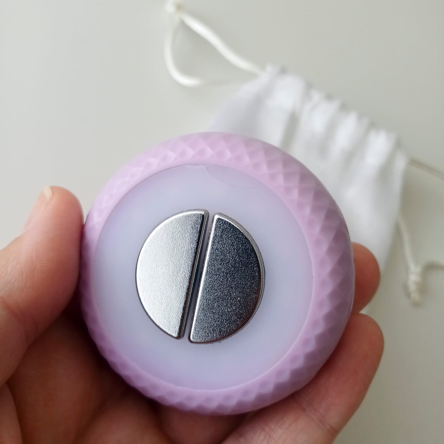 Customer photo review of Koanna® Deepr™ ØØ5 – Red Light Face Contouring Device