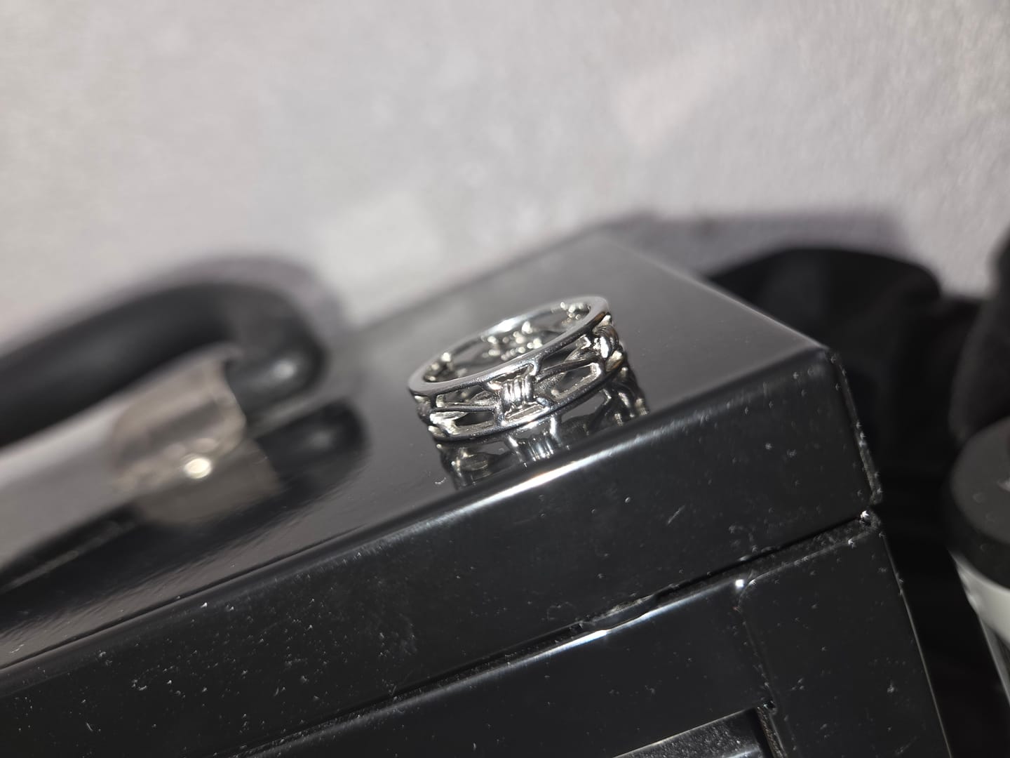 Customer photo review of BARBED WIRE BAND RING