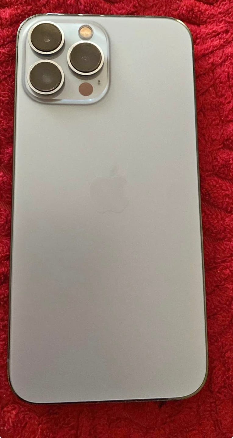 Customer photo review of iPhone 13 Pro Max