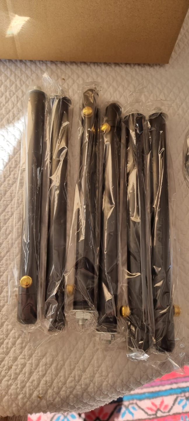 Customer photo review of Brass Ball-Joint Ceiling Light, 3 or 5 Arms, Black or White