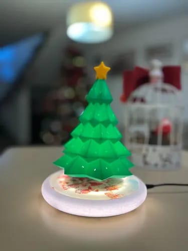 Customer photo review of Levitating Christmas Tree