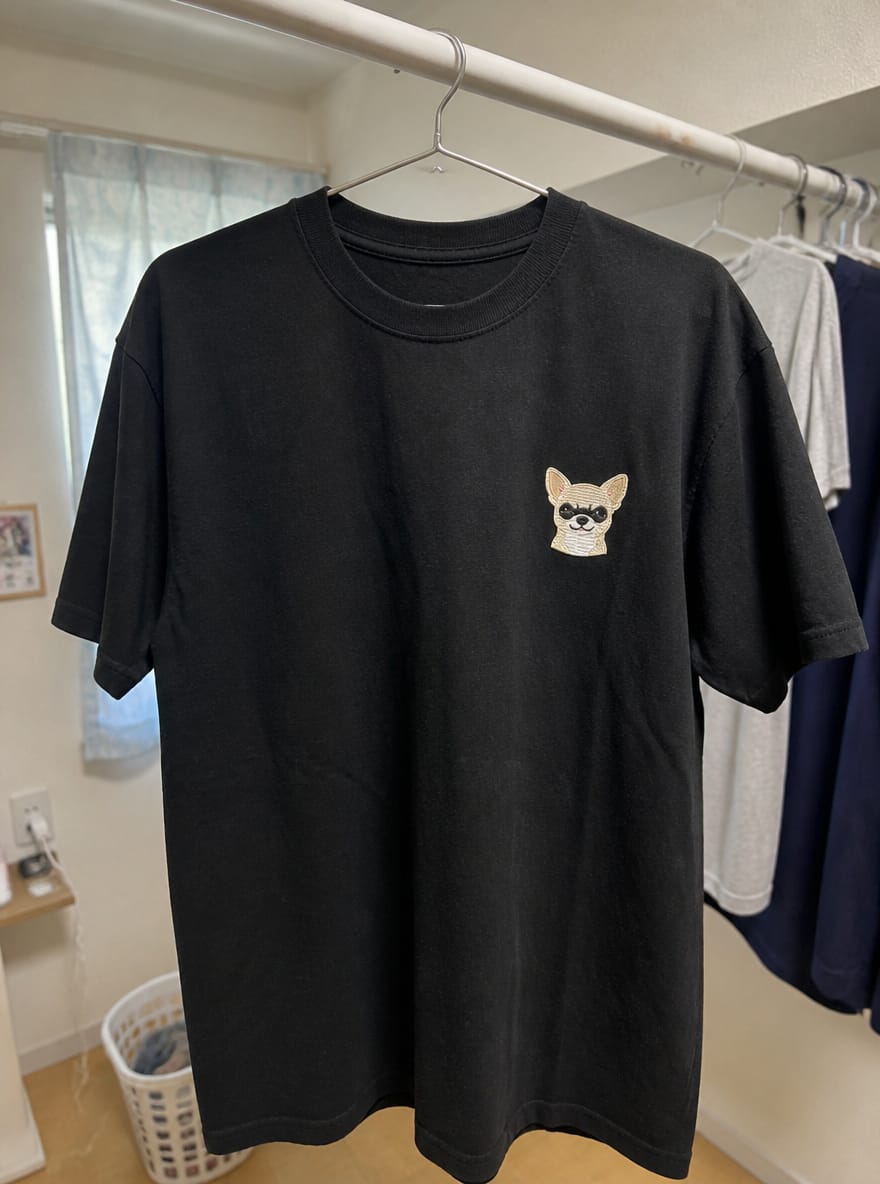 Customer photo review of 【新発売】うちの子刺繍コーデ - ペット写真から作る刺繍入りTシャツ