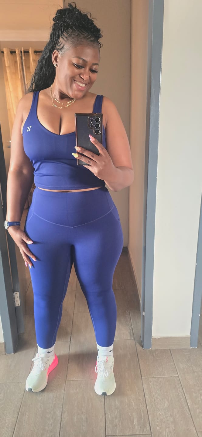Customer photo review of Two Pieces Butt Shaping Activewear Sets