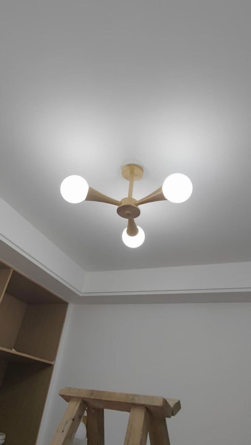 Customer photo review of Wood Chandelier, Opal Glass Globes, 3 to 5 Lights, Up to 68 cm Wide