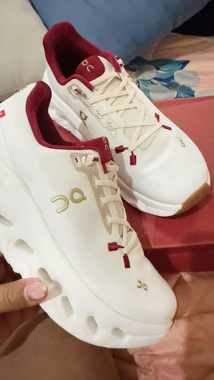Customer photo review of Cloudtilt Year of the Snake - CTS