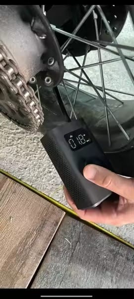 Customer photo review of AirMate™ Cordless Tire Inflator: Set the Pressure, It Stops Itself