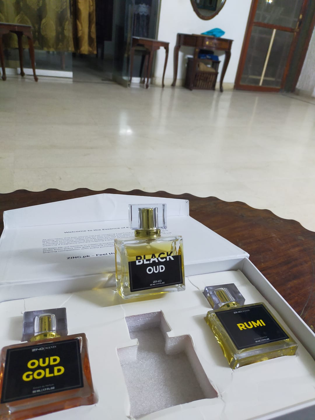 Customer photo review of The Royal oud Collection