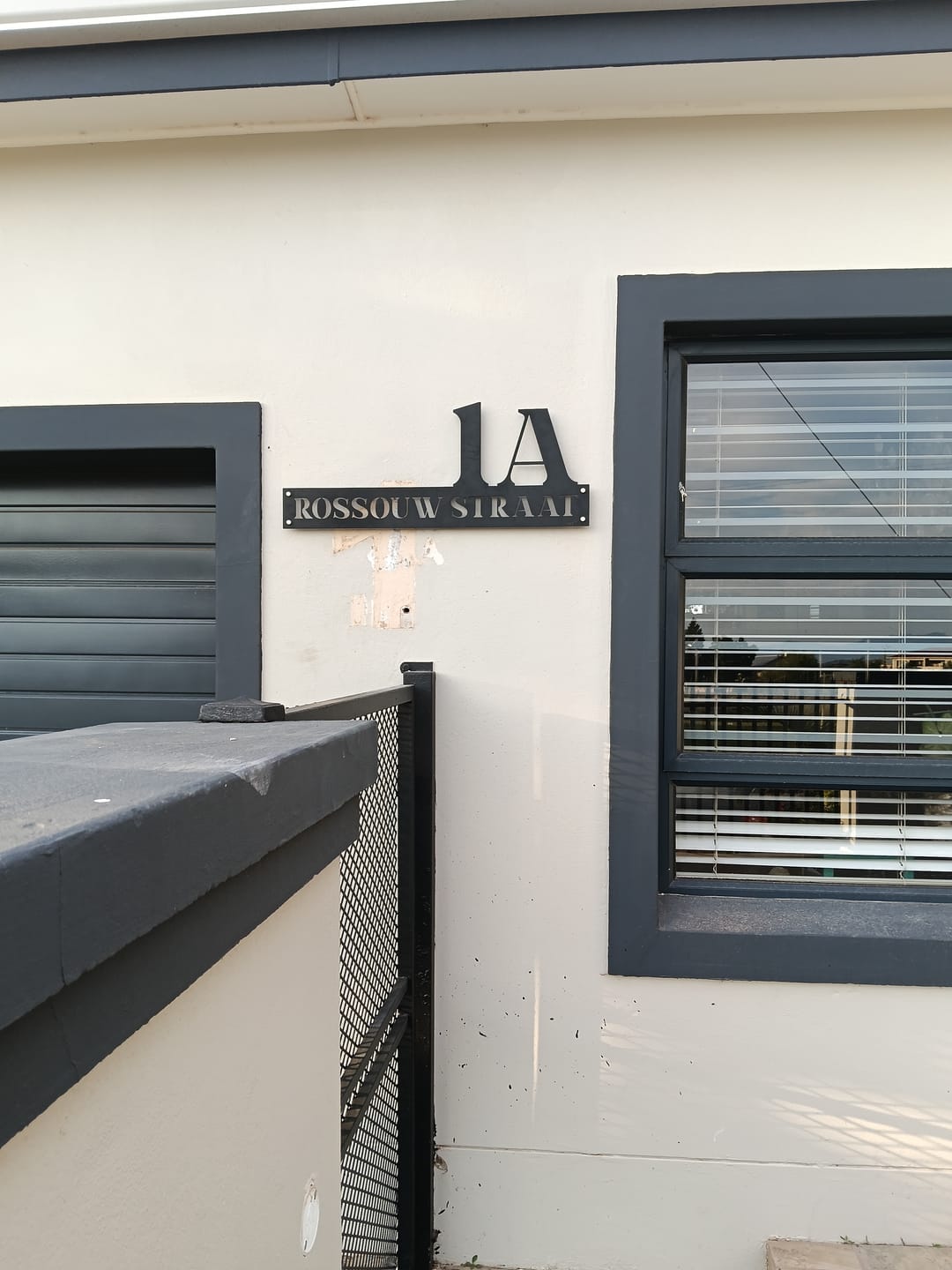 Customer photo review of The Modern Metal House Number