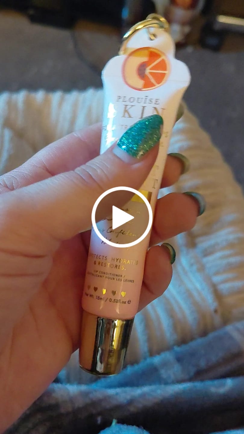 Customer video review of Protect Your Pout Lip Conditioner